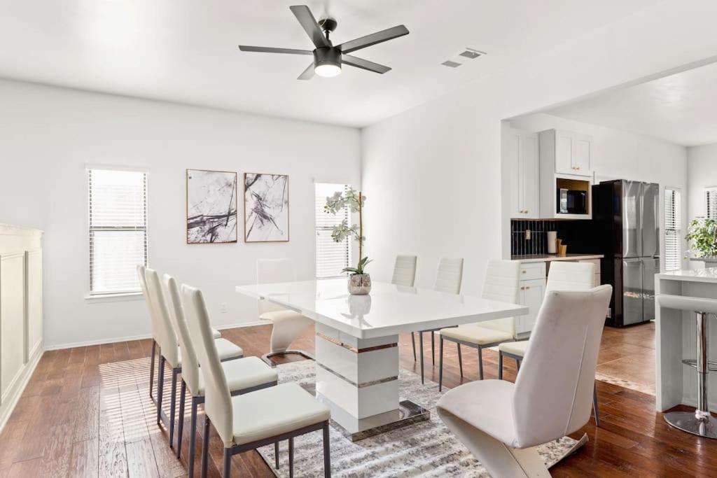 5 Bedrooms With Chefs Kitchen 2 Masters Room And Game Lounge San Antonio Eksteriør bilde